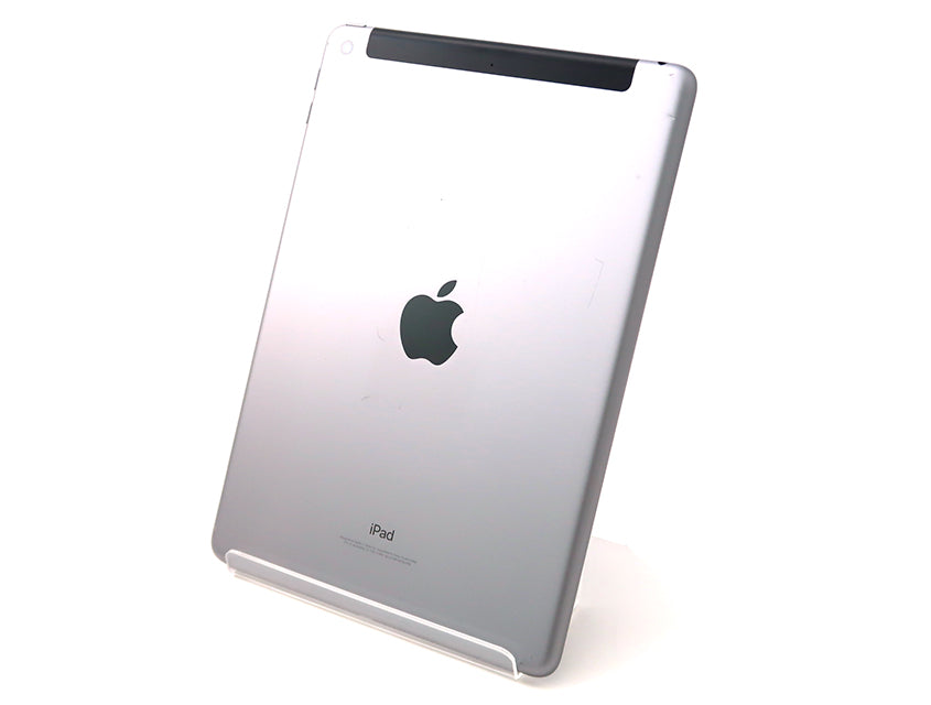 iPad Wi-Fi + cellular 第五世代 シルバーホワイト 一括◯