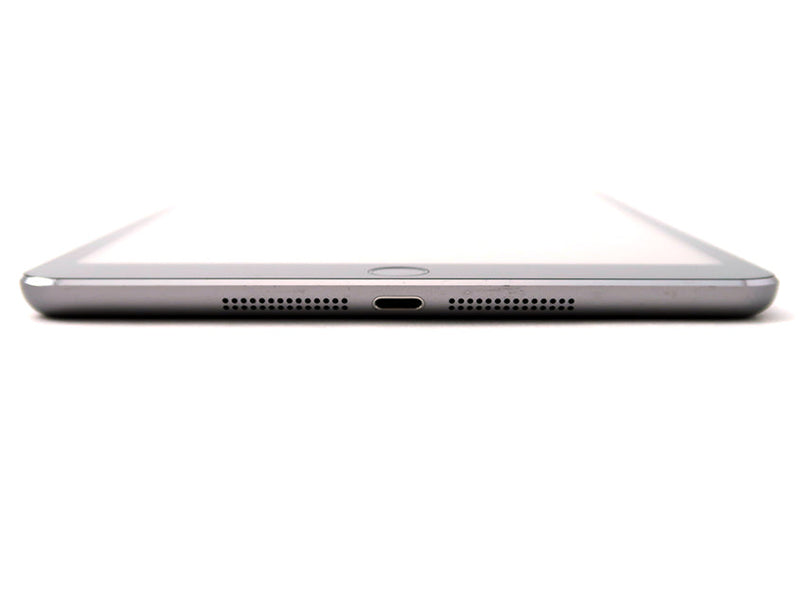 iPad mini 第3世代 16GB Bランク スペースグレイ