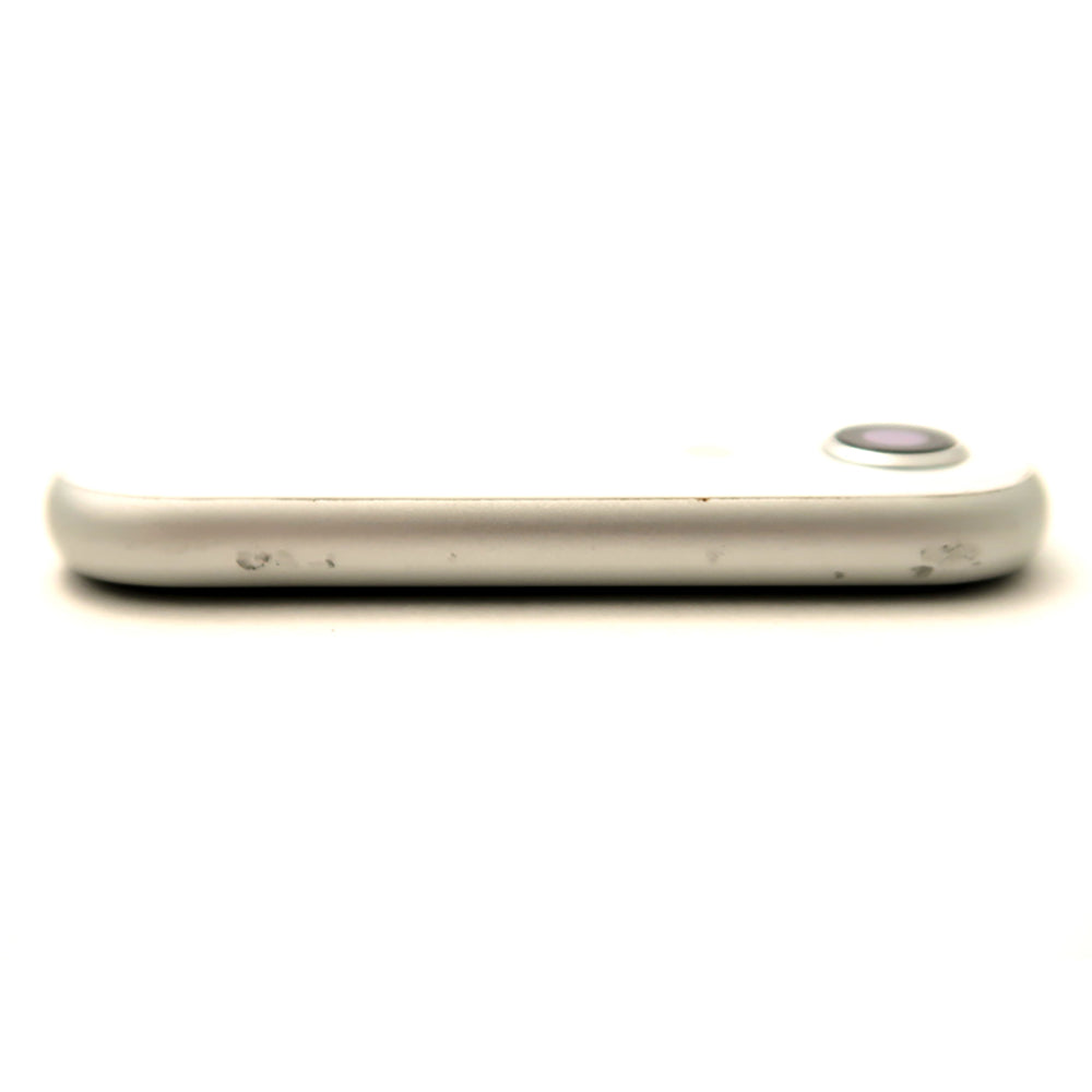 iPhoneSE2(第2世代) Cランク 選べるバッテリー容量 本体のみ iPhoneSE2(第2世代) Cランク 選べるバッテリー容量 本体のみ